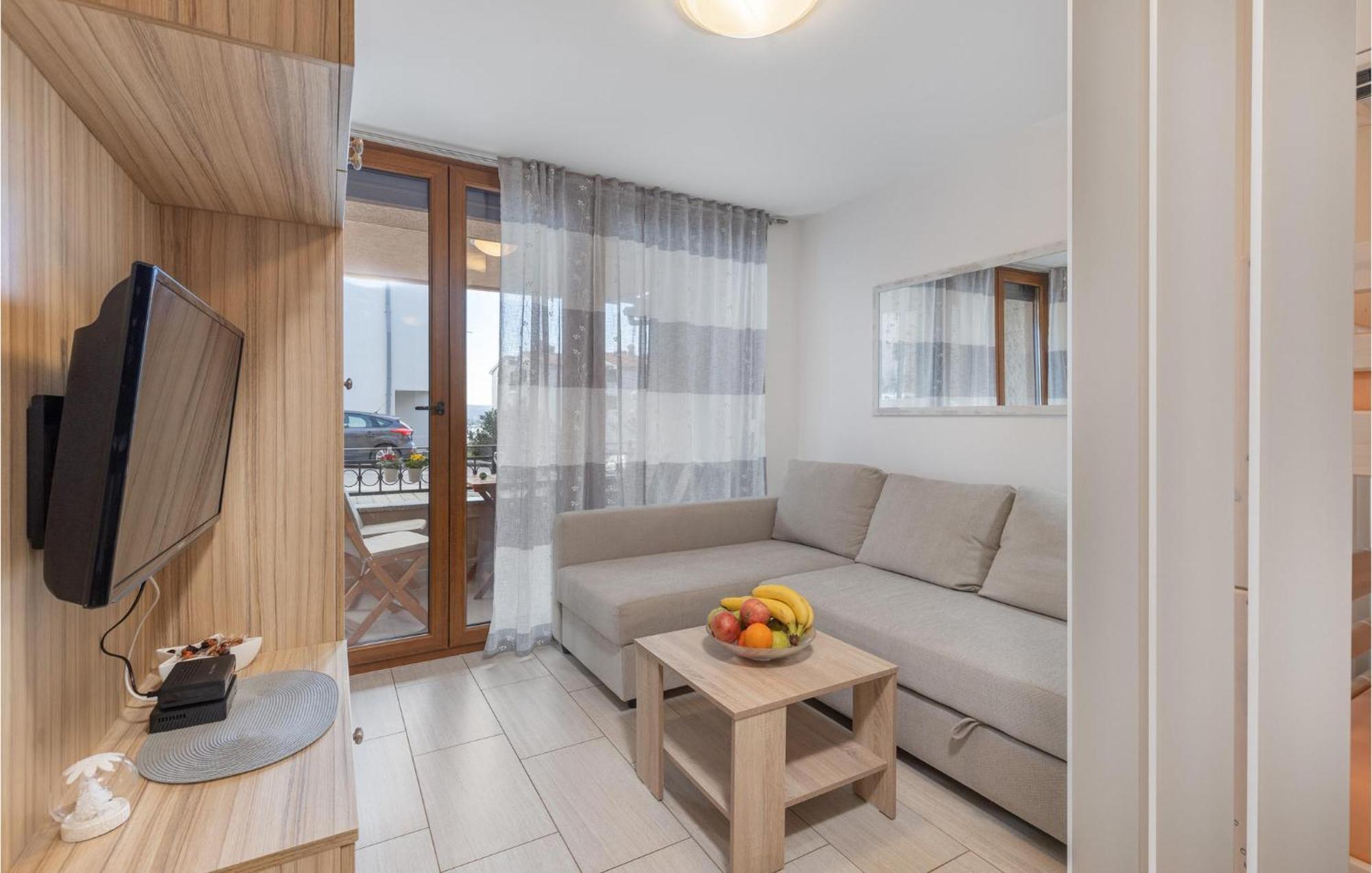 Cozy Apartment In Crikvenica With Kitchen 외부 사진