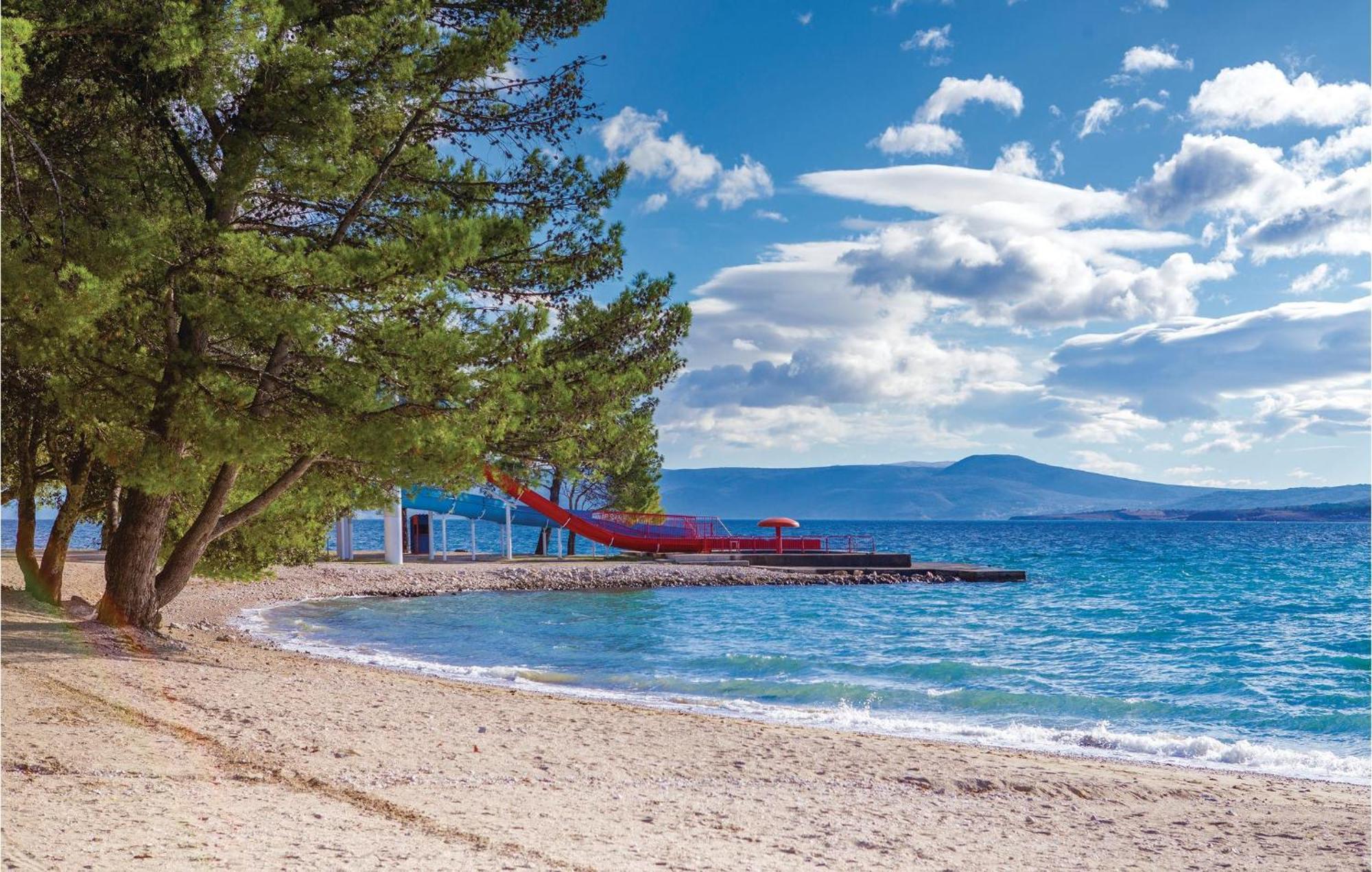 Cozy Apartment In Crikvenica With Kitchen 외부 사진